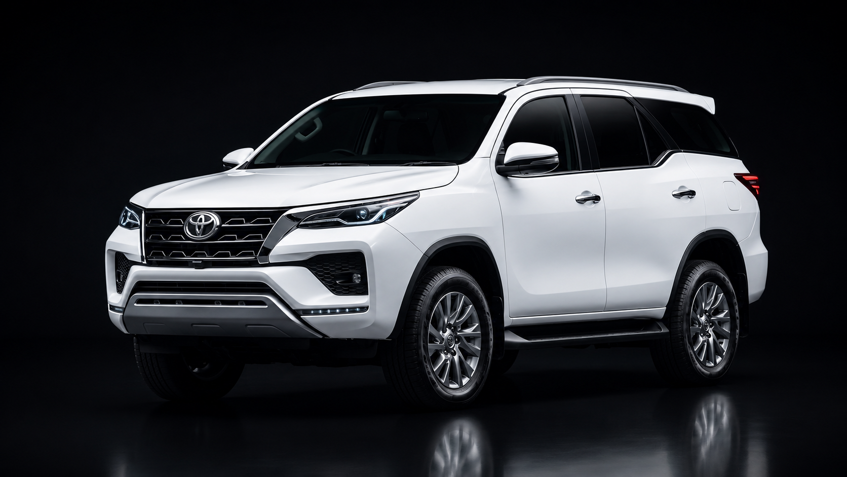 Toyota Fortuner White